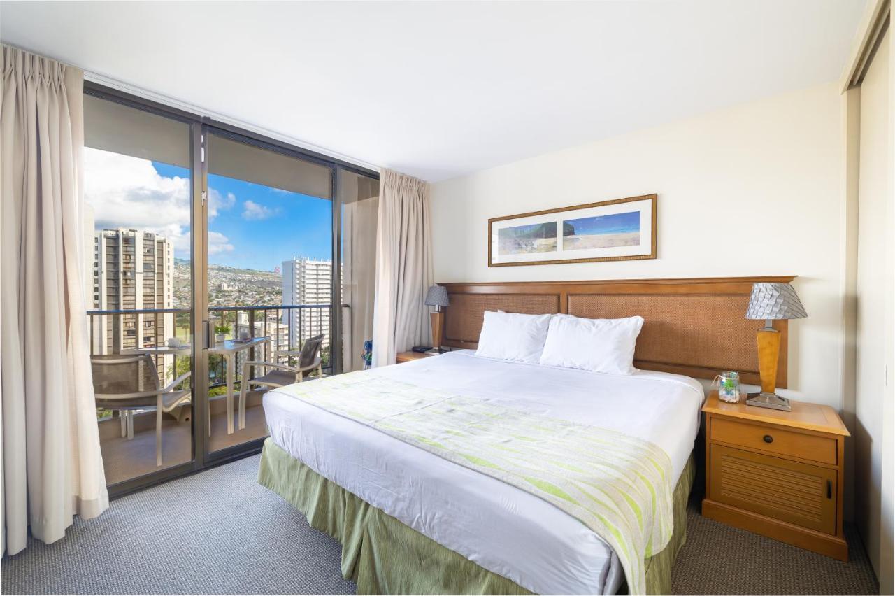 Beautiful Mountain View In Waikiki Sunset With Parking Apartment Honolulu Bagian luar foto