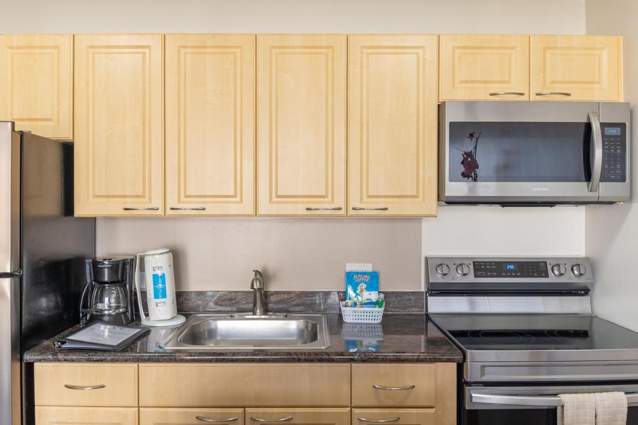 Beautiful Mountain View In Waikiki Sunset With Parking Apartment Honolulu Bagian luar foto