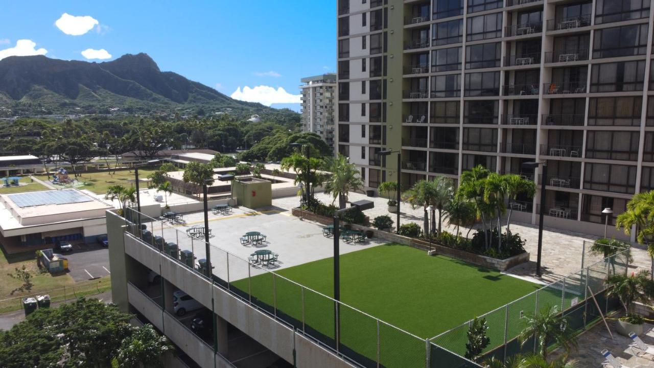 Beautiful Mountain View In Waikiki Sunset With Parking Apartment Honolulu Bagian luar foto