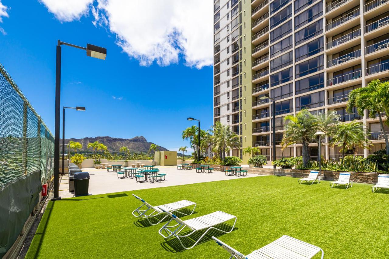 Beautiful Mountain View In Waikiki Sunset With Parking Apartment Honolulu Bagian luar foto